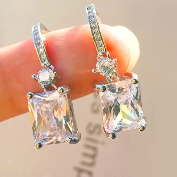 NWOT sterling silver drop earrings - Picture 4 of 6